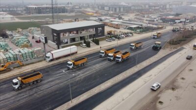 İnegöl’de Akpınar Kavşağında asfalt çalışması başladı