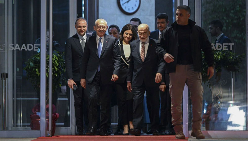 5 partinin genel başkanları bir araya geldi