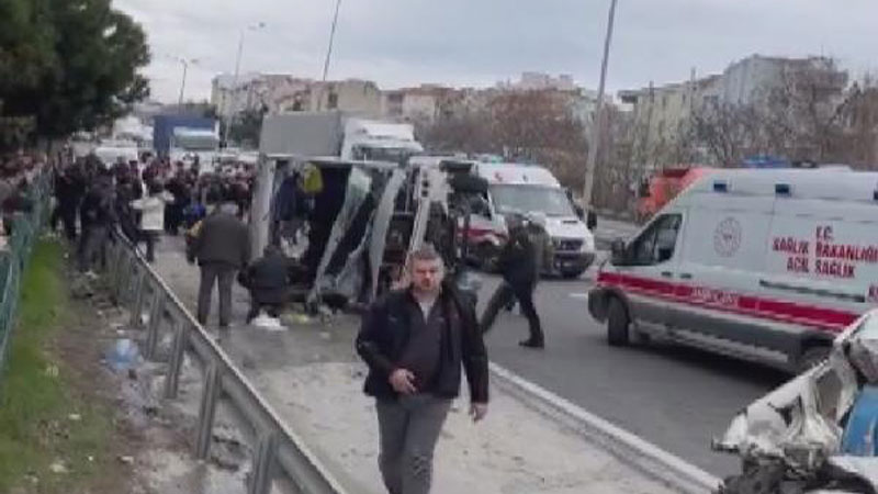 Zincirleme kaza: Çok sayıda yaralı var