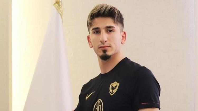 Bursaspor’un şikayet ettiği futbolcuyla ilgili flaş gelişme! Bursaspor’un şikayet ettiği futbolcuyla ilgili flaş gelişme!