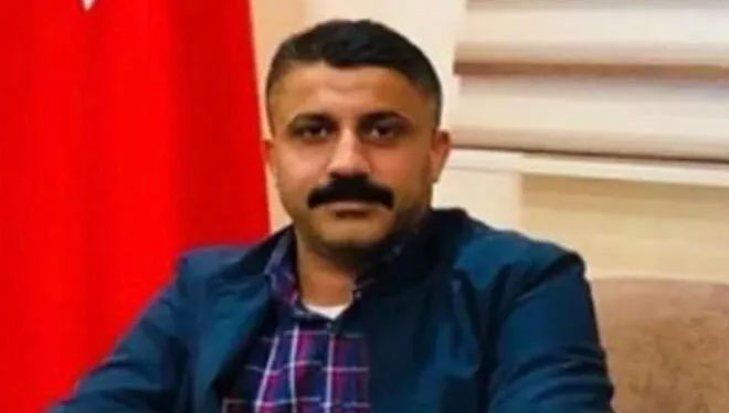 Silahlı saldırıda ölen muhtarın babası ile üvey kardeşi tutuklandı