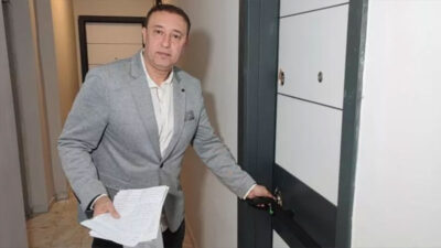 Adana’da depremden sonra evine döndü, hayatının şokunu yaşadı