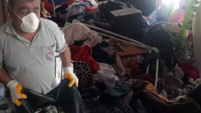 Mersin’de ekipler şoke eden olay! Daireden 3 traktör çöp çıktı