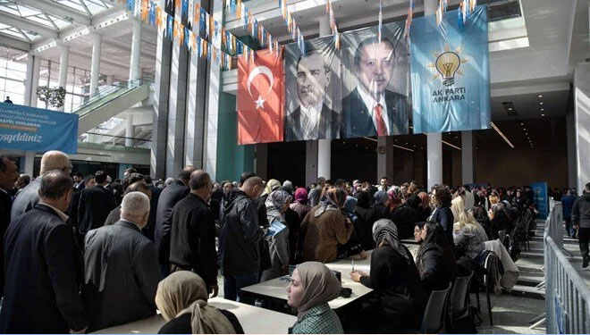 AK Parti’de adaylık için temayül yoklaması