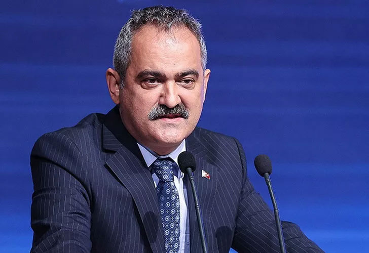 Öğretmenlerle ilgili flaş karar! Bakan Özer duyurdu: 1 yıl erteliyoruz… Öğretmenlerle ilgili flaş karar! Bakan Özer duyurdu: 1 yıl erteliyoruz…