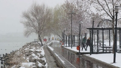 Termometreler -9 dereceyi gösterdi: Havuzlar dondu