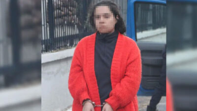 Cinnet getiren anne dehşet saçtı! Bebeğini boğarak öldürdü, diğerini öldürmeye çalıştı