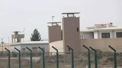 Diyarbakır D Tipi Kapalı Cezaevi boşaltıldı! Yüzlerce tutuklu başka illere sevk edildi…