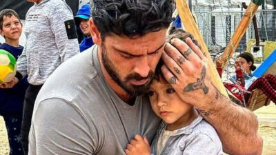 İtalyan oyuncu Michele Morrone deprem bölgesinde