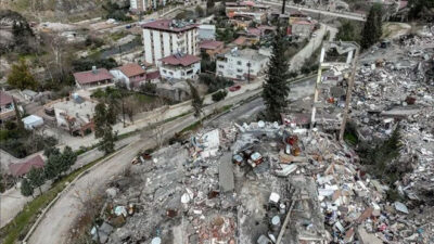 Deprem soruşturmalarında 284 kişi tutuklandı