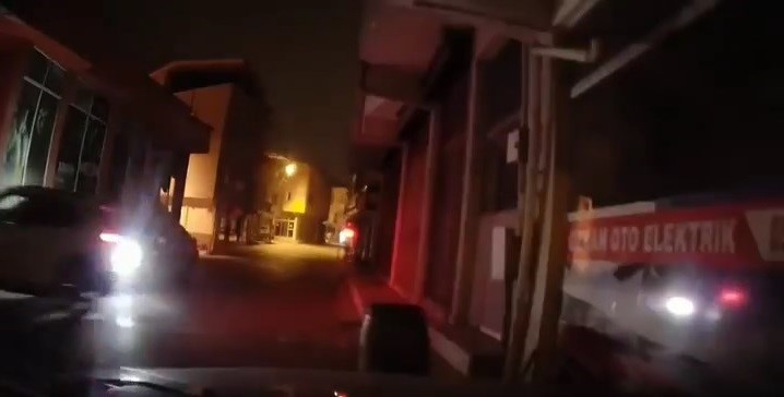 Bursa’da duvara çarptı, otomobili bırakıp kaçtı