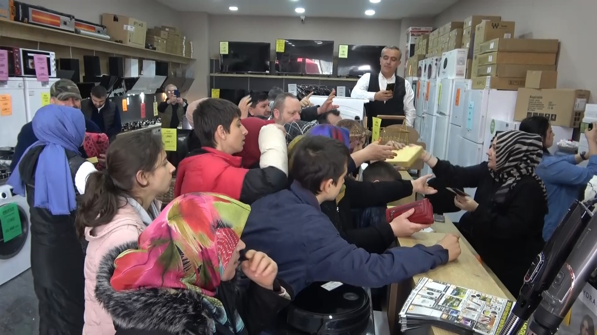 Bursa’da izdiham! Bakın ne için…