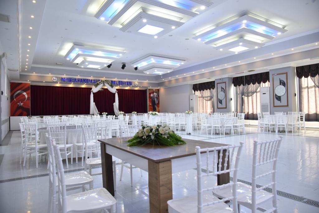 Mustafakemalpaşa’da Belediye Düğün Salonu tadilatı tamamlandı