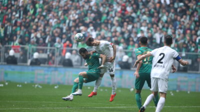 Bursaspor gergin maçtan 3 puan çıkardı!