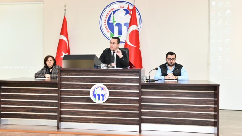 Deprem Bölgesi Hatay Arsuz’daki görevinden dönen Mustafakemalpaşa Belediye Başkanı Mehmet