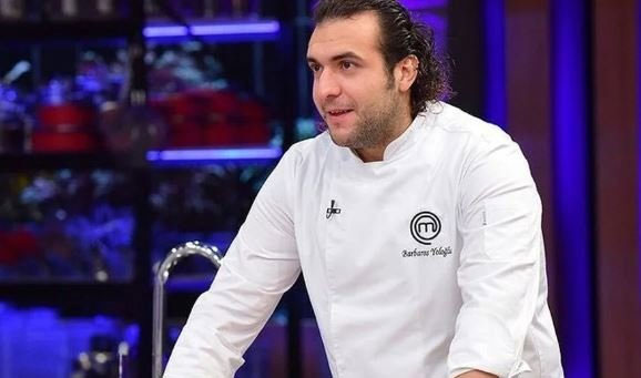 Masterchef Barbaros sevgilisine evlilik teklifi ettiği anları paylaştı!