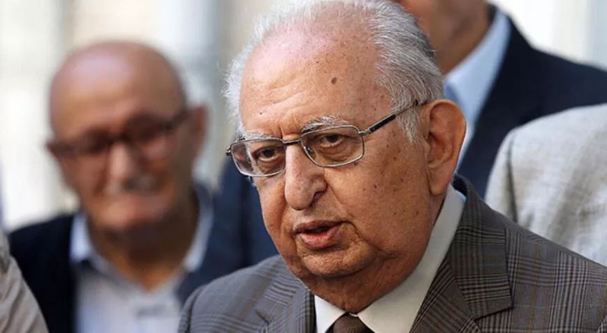 Hüsamettin Cindoruk hastaneye kaldırıldı