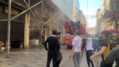 İstiklal Caddesi’nde yangın