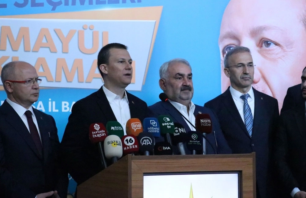 AK Parti Genel Sekreteri Şahin, Bursa’daki temayül yoklamasında konuştu