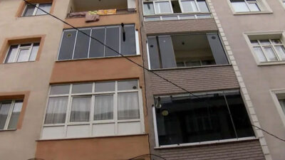 Gaziosmanpaşa’da çatlakların oluştuğu bina tahliye edildi