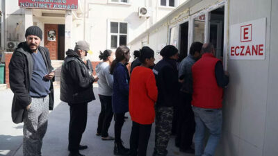 Depremde 44 eczacı hayatını kaybetti! 1200 eczane yıkıldı veya ağır hasarlı