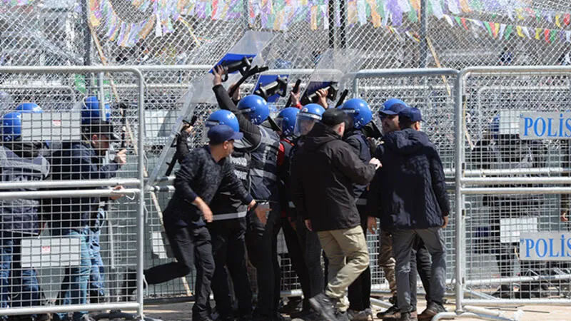 Diyarbakır’daki nevruz etkinliğine soruşturma