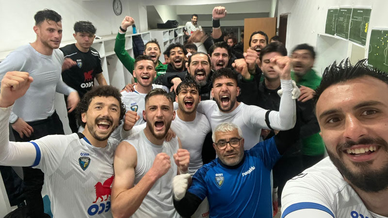 Bursa ekibi doludizgin 2. Lig Kırmızı Grup’ta play-off mücadelesi veren Bursa ekibi Karacabey
