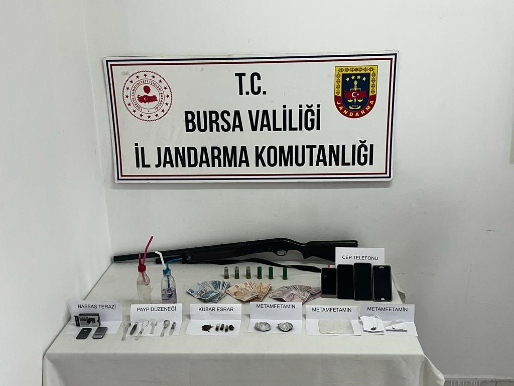 Bursa’da suç makinesi kıskıvrak yakalandı