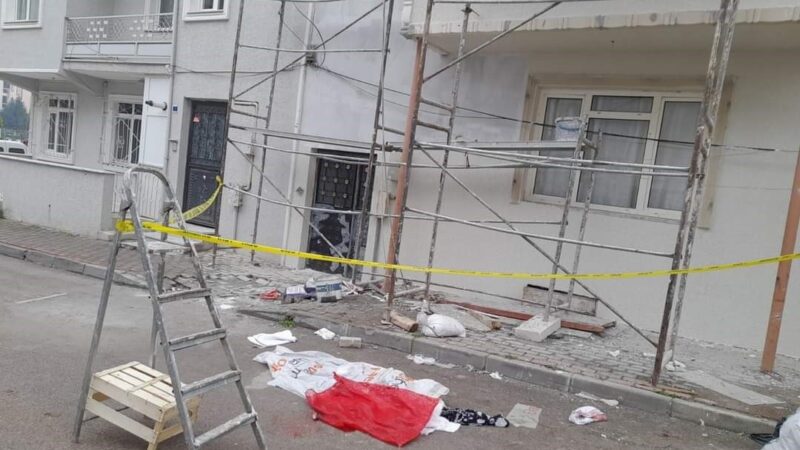Bursa’da kahreden olay! Hayatını kaybetti Bursa’da cephe boyası yaparken 7 metre yükseklikteki iskeleden düşen boyacı