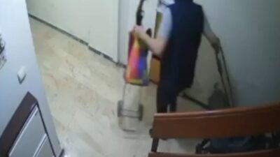 Bursa’da hırsızlık! O anlar kamerada