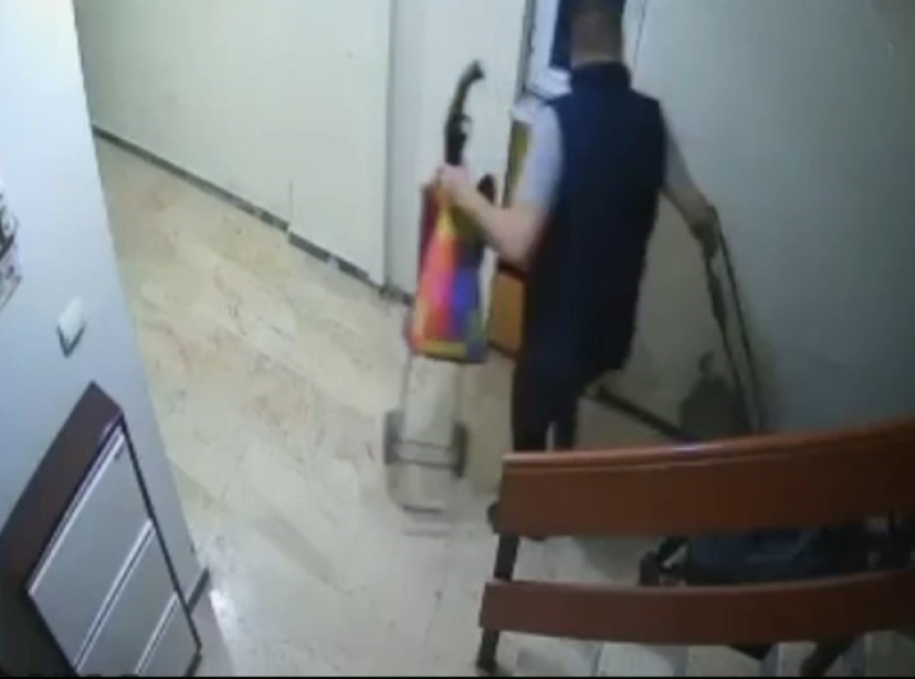 Bursa’da hırsızlık! O anlar kamerada