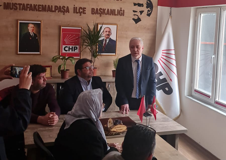 PAŞADER’in eski Başkanı Kıvanç Atmaca CHP’den milletvekili aday adayı oldu