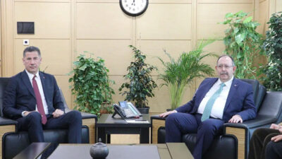 Sinan Oğan, cumhurbaşkanı adaylığı için YSK’ya başvurdu