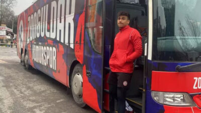 31 yakınını depremde kaybeden futbolcunun tek umudu oldular