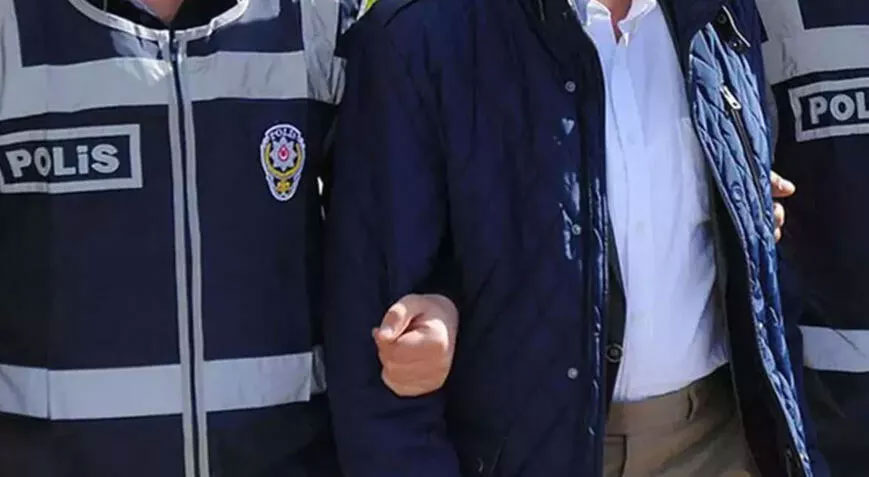 Depremde yıkılan binalarla ilgili 269 kişi tutuklandı