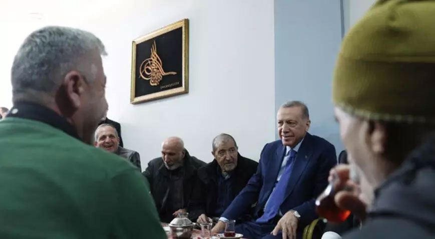 Cumhurbaşkanı Erdoğan’dan esnaf ziyareti