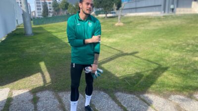 Bursaspor antrenmanında sürpriz isim!