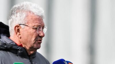 Bursaspor’da Özer Hurmacı oynayacak mı? İsmail Ertekin açıkladı…