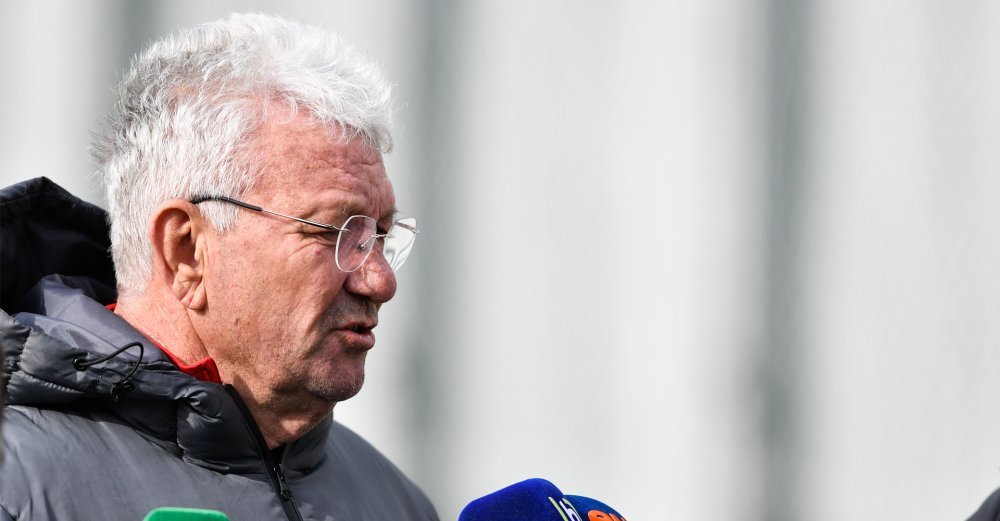 Bursaspor’da Özer Hurmacı oynayacak mı? İsmail Ertekin açıkladı…