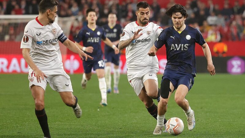 Fenerbahçe Avrupa’da tur peşinde! Kritik maç saat kaçta hangi kanalda? Sarı lacivertliler İspanya'da 2-0 yenildiği Sevilla'yı bu akşam 20.45'te başlayacak