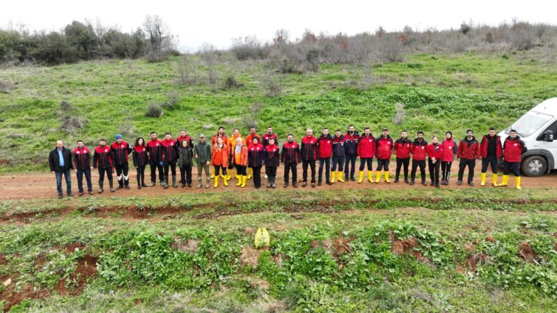 Deprem  bölgesindeki fedakarca çalışmaları ile akıllara kazınan Gürsu Belediyesi Arama