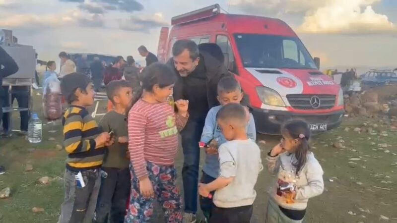 Hatay Hassalı çocuklardan Gürsu’ya selam var Afet bölgesinde ikinci kez düzenlediği saha çalışmasında Hatay’ın Hassa ilçesine
