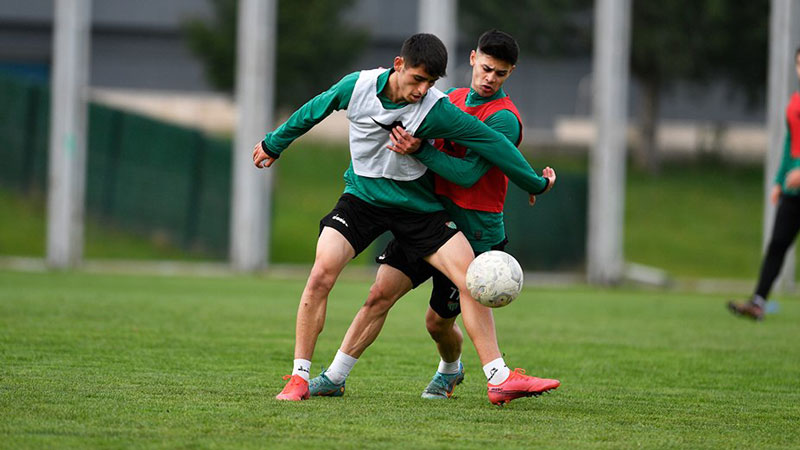 Bursaspor ara vermedi! İnegölspor maçı hazırlıkları başladı