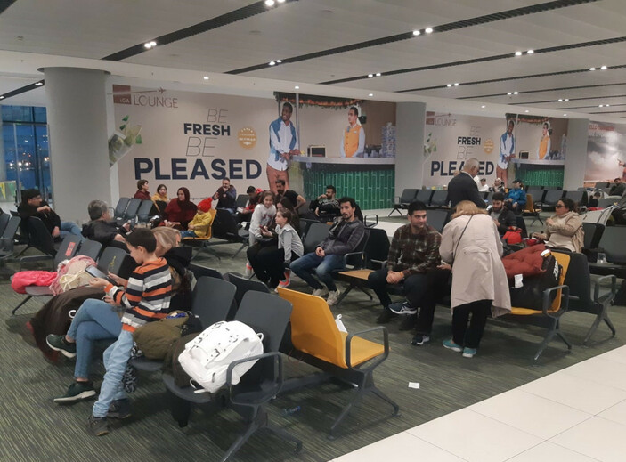 Uçakta korku dolu anlar! İstanbul Havalimanı’na acil iniş yaptı