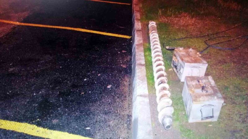Bursa’da akü hırsızları tutuklandı Bursa’da polis ekibinin devriye attığı sırada akü hırsızları olduğu tespit