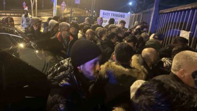 Milli futbolcu, Bursa’da kapıda kaldı