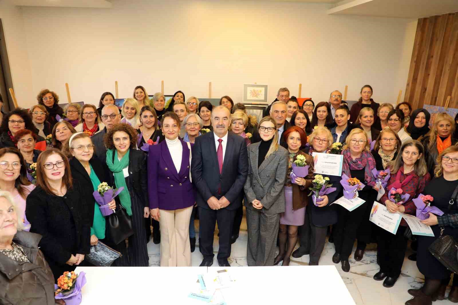mudanyali kadinlar resim sergisinin gelirlerini depremzedelere bagislayacak a3dfb50