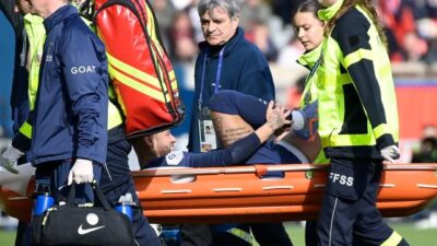 Neymar sezonu kapattı