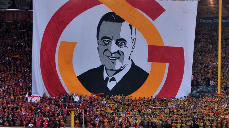 Galatasaray’dan Özhan Canaydın için anma mesajı Galatasaray’dan Özhan Canaydın için anma mesajı