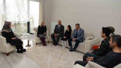 Şehit ailelerine anlamlı ziyaret